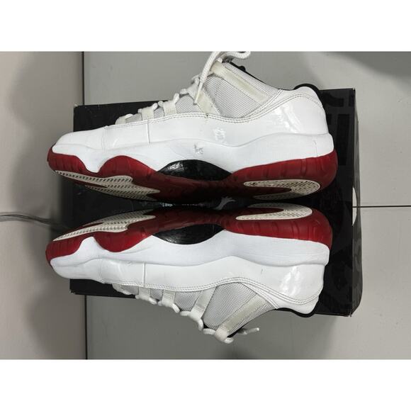 Air Jordan 11 Retro Low Shoes Mens Size 10 Cherry Varsity 528895-101 2012 - Picture 10 of 12